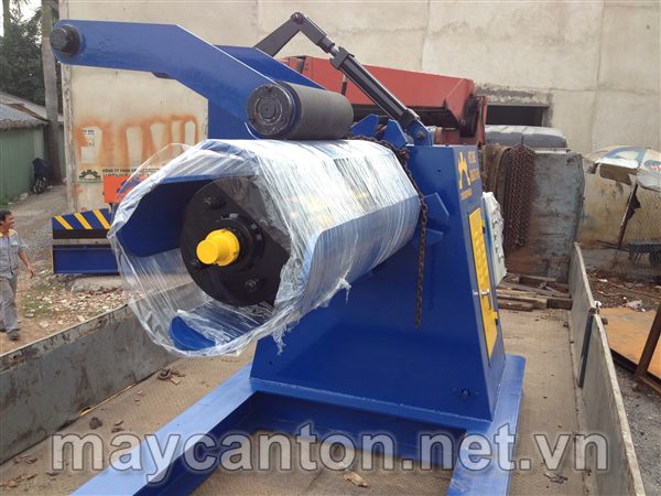 Máy xả cuộn có bộ đề chống bung quận