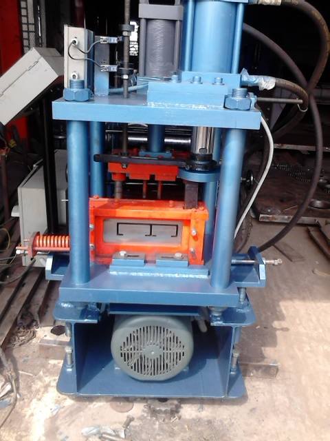 Máy cán xà gồ hai quy cách