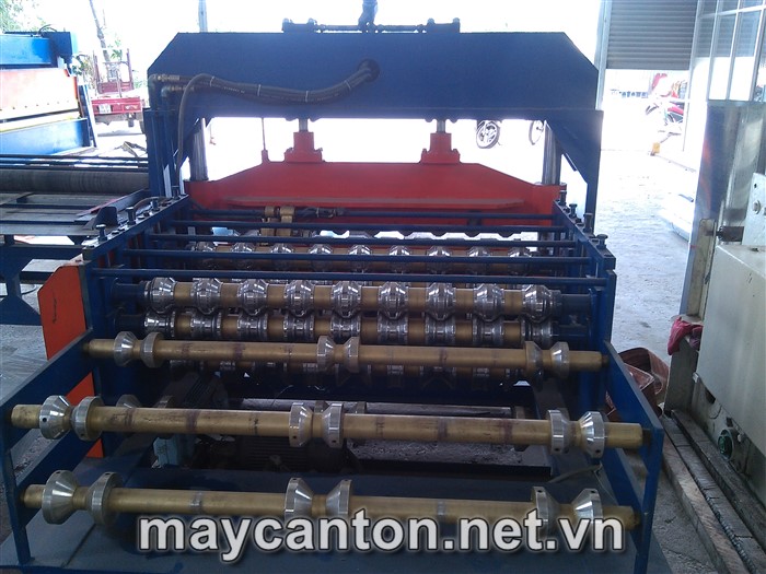 Máy chấn vòm 1 tầng 05