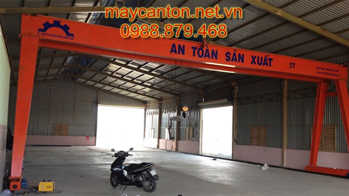 Palang cầu trục cổng trục